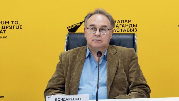 Исполнительный директор Ассоциации издателей и книгораспространителей Олег Бондаренко - Sputnik Кыргызстан