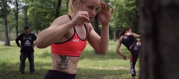 Путь к чемпионству — как Валентина Шевченко стала звездой UFC. Видео - Sputnik Кыргызстан