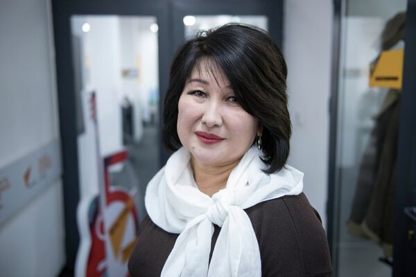 Госслужащая и переводчик Асель Мамадалиева - Sputnik Кыргызстан