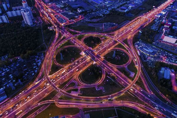 Москвага келген туристтер шаардын эмнесин мактап, эмнесине нааразы болушат - Sputnik Кыргызстан