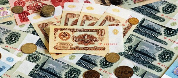 Советские купюры. Архивное фото Советские купюры. Архивное фото - Sputnik Кыргызстан