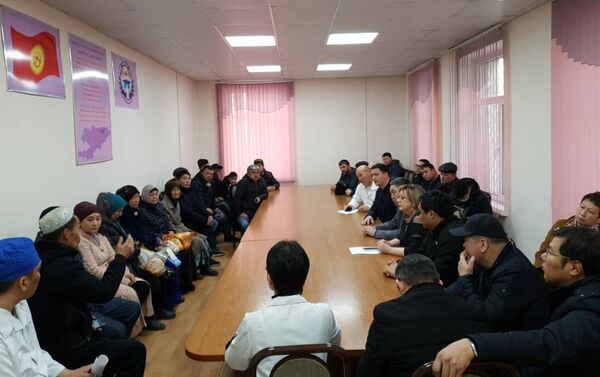 Дальнейшее лечение и реабилитация пострадавших в ходе беспорядков в Кордайском районе будут проводиться в Казахстане - Sputnik Кыргызстан