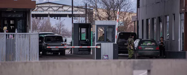 Пункт пропуска на границе Кыргызстана и Казахстана. Архивное фото - Sputnik Кыргызстан