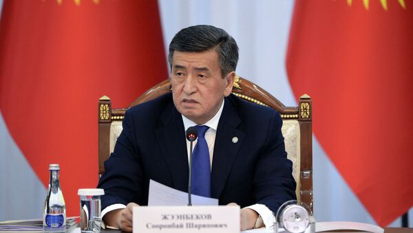 Президент Кыргызстана Сооронбай Жээнбеков на втором заседании Комитета по развитию промышленности и предпринимательства при Национальном Совете по устойчивому развитию КР - Sputnik Кыргызстан