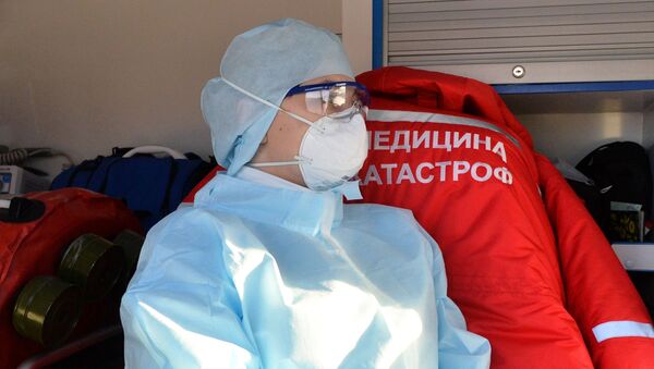 Учения по проведению медицинской эвакуации пациентов с симптомами коронавируса - Sputnik Кыргызстан