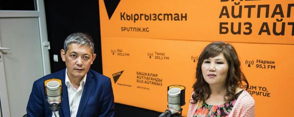 Гүлүм Касымова менен жолдошу Бактияр Мамбетказиев. Архив Гүлүм Касымова менен жолдошу Бактияр Мамбетказиев. Архив - Sputnik Кыргызстан