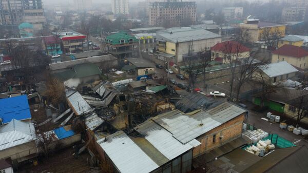 Пожар на складе горюче-смазочных материалов в Бишкеке - Sputnik Кыргызстан