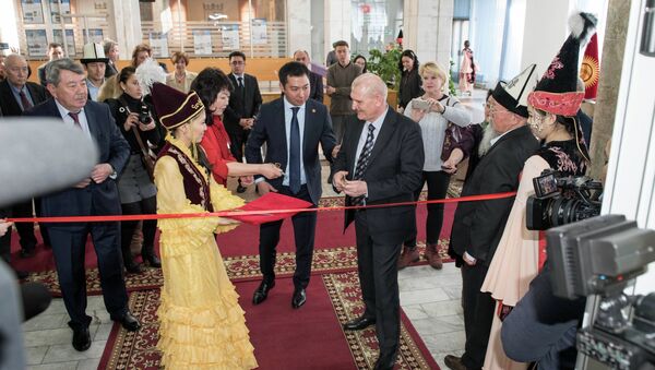 Открытие Центра российской литературы и культуры в Нацбиблиотеке в Бишкеке - Sputnik Кыргызстан