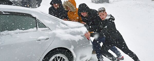 Снегопад во Владивостоке - Sputnik Кыргызстан