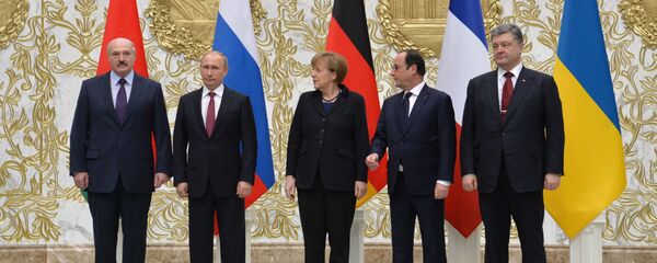 Переговоры лидеров России, Германии, Франции и Украины в Минске - Sputnik Кыргызстан