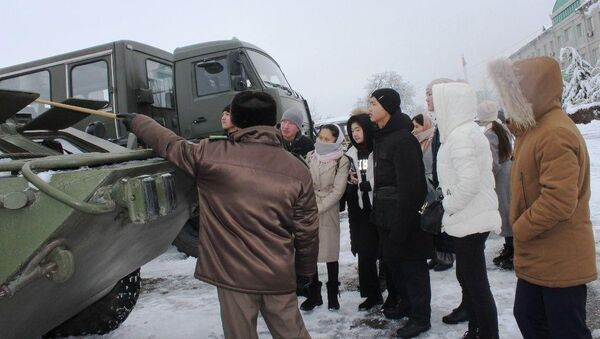 День открытых дверей пограничниками для школьников в Оше - Sputnik Кыргызстан
