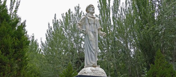 Мавзолей филолога Махмуда Аль Кашгари - Sputnik Кыргызстан