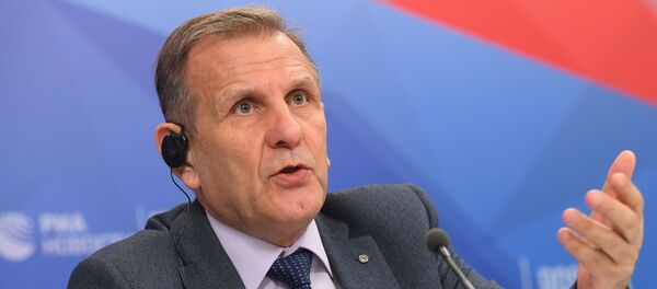 Заведующий кафедрой теории регионоведения МГЛУ Вадим Макаренко Заведующий кафедрой теории регионоведения МГЛУ Вадим Макаренко - Sputnik Кыргызстан