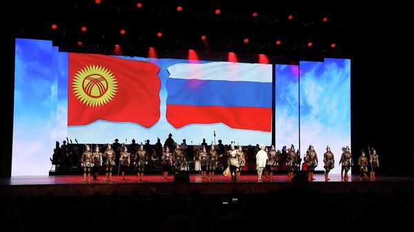 Все о начале перекрестного года Кыргызстана и России за 3 минуты — видео - Sputnik Кыргызстан