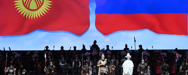 Президент РФ В. Путин и президент Киргизии С. Жээнбеков приняли участие в церемония открытия перекрестного Года России и Киргизии - Sputnik Кыргызстан
