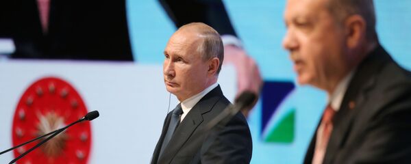 Президент России Владимир Путин и глава Турции Реджеп Тайип Эрдоган. Архивное фото - Sputnik Кыргызстан