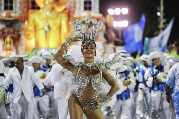 Бразильский карнавал в Рио-де-Жанейро - Sputnik Кыргызстан