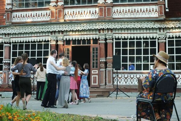 Чек арадагы көздүү козу карындар. Рязань шаарындагы сейил - Sputnik Кыргызстан