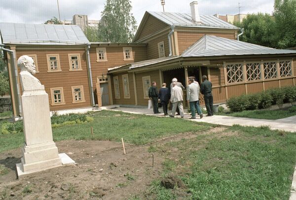 Чек арадагы көздүү козу карындар. Рязань шаарындагы сейил - Sputnik Кыргызстан