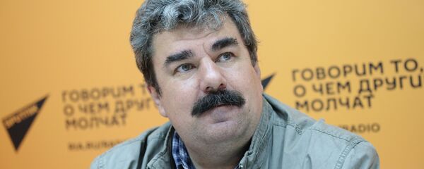 Леонков: США продает оружие союзникам, которое не проходит испытания боем - Sputnik Кыргызстан