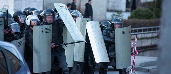 Митинг сторонников Садыра Жапарова на площади Ала-Тоо в Бишкеке - Sputnik Кыргызстан