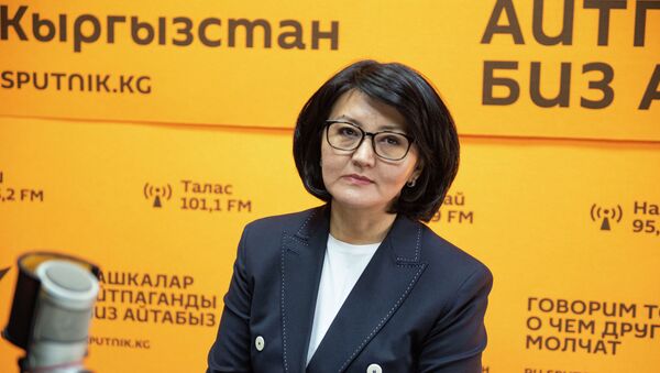 Улуттук банктын расмий өкүлү Аида Карабаева - Sputnik Кыргызстан