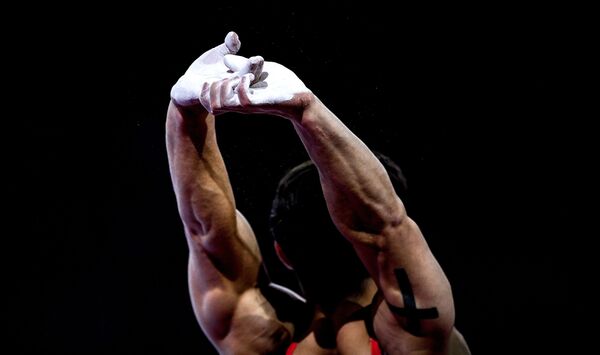 Артур Далалоян в финале вольных упражнений среди мужчин на чемпионате мира по спортивной гимнастике в Штутгарте. - Sputnik Кыргызстан