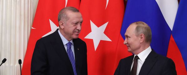 Россиянын жана Түркиянын президенттери Владимир Путин жана Режеп Тайип Эрдоган жолугушуу учурунда - Sputnik Кыргызстан