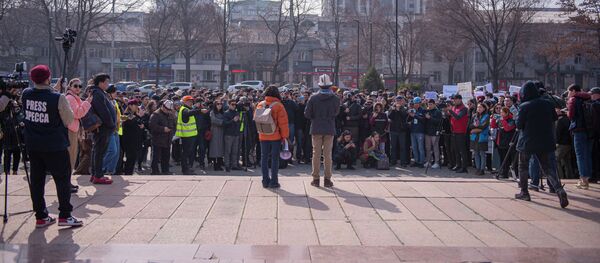 Митинг за права женщин в центре Бишкека - Sputnik Кыргызстан