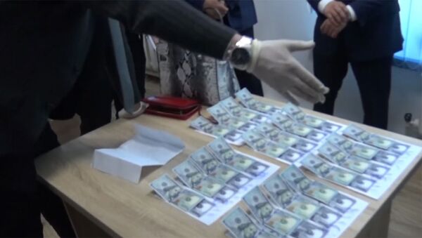 Взятка в $ 2 тыс — как в Бишкеке задерживали судью. Видео - Sputnik Кыргызстан