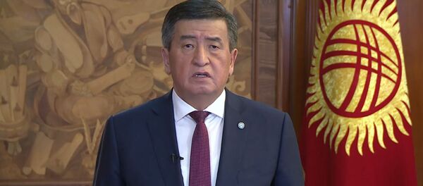 Үйдөн чыкпай, жолугушууларды кыскарталы! Жээнбековдун элге кайрылган видеосу - Sputnik Кыргызстан