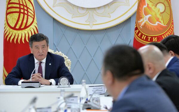 По словам Жээнбекова, ситуация полностью находится под контролем - Sputnik Кыргызстан