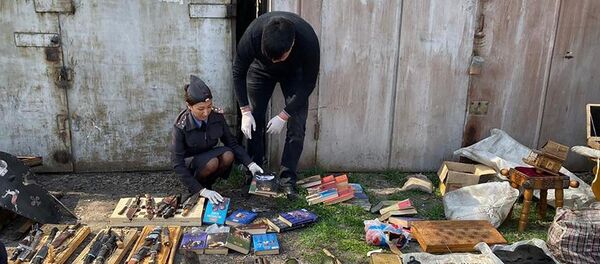 Изъятие большого количества оружия у гражданинов в Бишкеке - Sputnik Кыргызстан