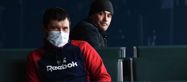 Усиление санитарного контроля в аэропорту Толмачево - Sputnik Кыргызстан