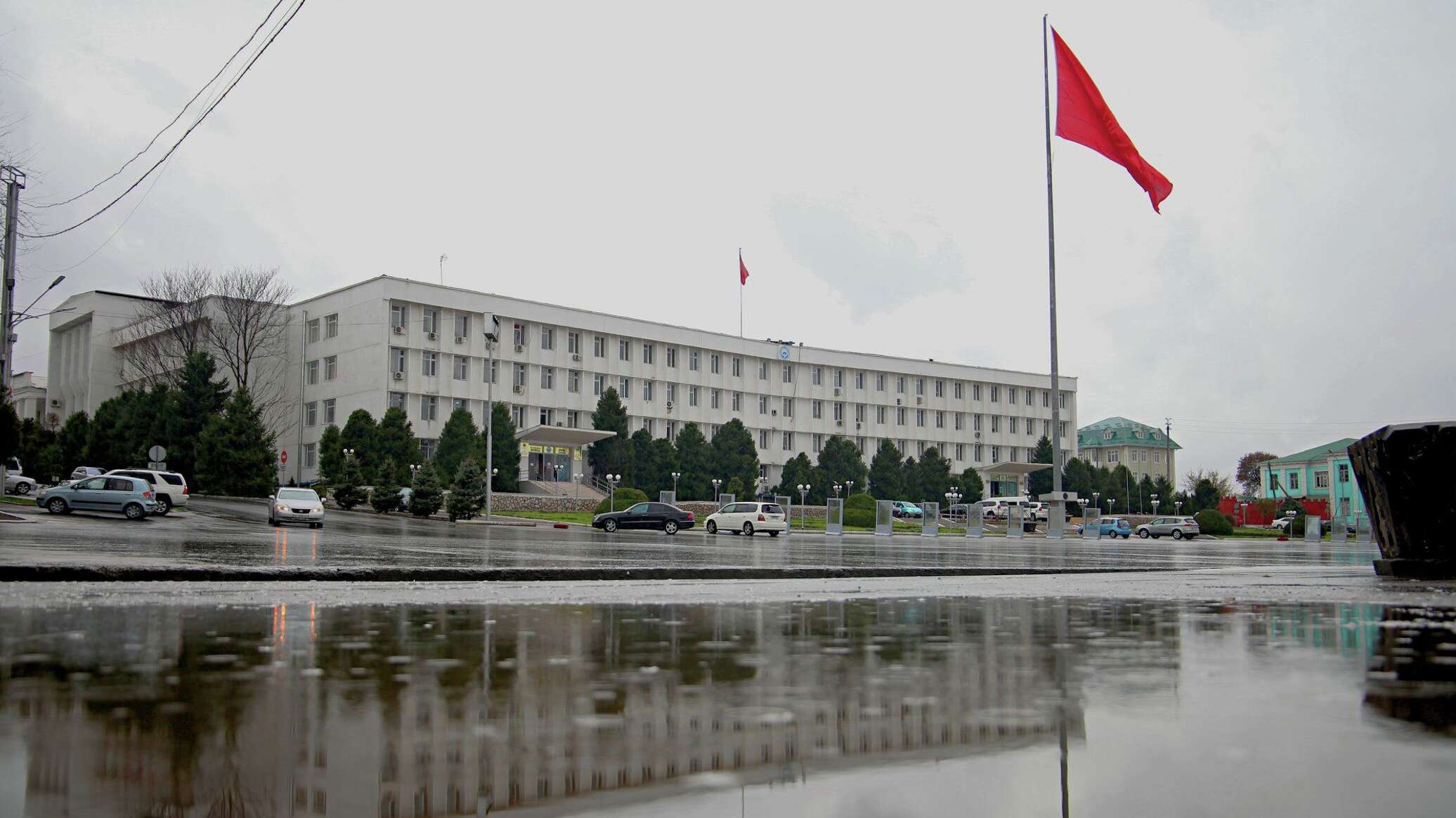 ош. мэрия ош. ош меря. ош меря. город ош областная администрация.