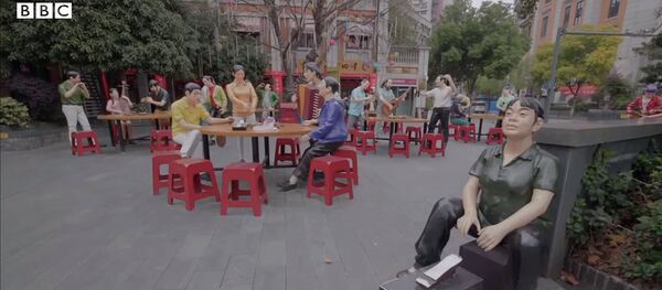 Режиссеры из Уханя сняли фильм о жизни города на карантине Режиссеры из Уханя сняли фильм о жизни города на карантине - Sputnik Кыргызстан