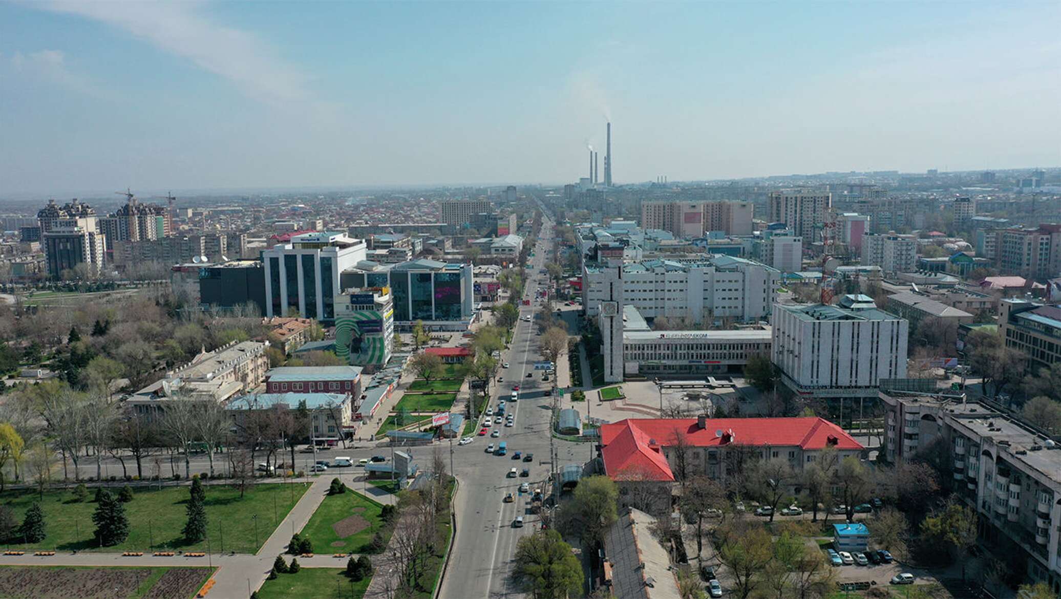 Время в бишкеке. Бишкек шаары улицы. Бишкек Белинская улица. Город Бишкек с дрона. Улица правды Бишкек.