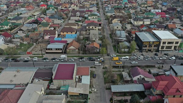 В Бишкеке массово перекрыли улицы. Как это выглядит с высоты — видео - Sputnik Кыргызстан