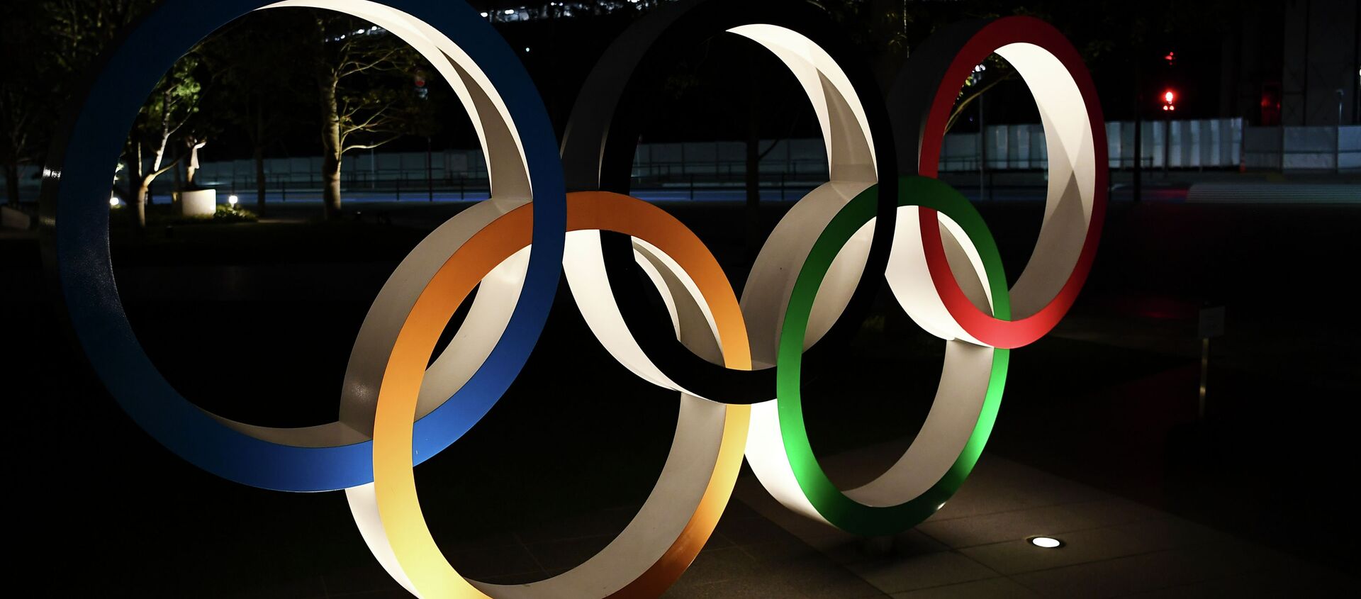 Олимпийские кольца в Токио 24 марта 2020 года - Sputnik Кыргызстан, 1920, 27.03.2020