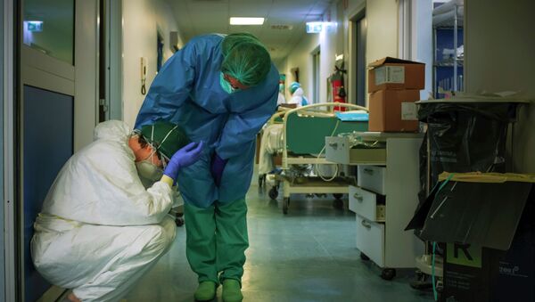Медсестры в больнице во время работы. Архивное фото - Sputnik Кыргызстан