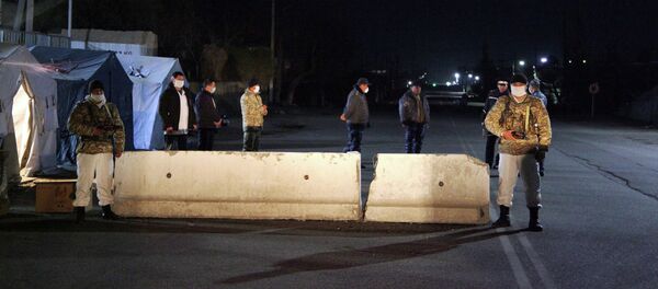 Ош шаарына коюлган блокпост. Архивдик сүрөт - Sputnik Кыргызстан