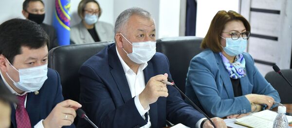 Первый вице-премьер-министр КР Кубатбек Боронов - Sputnik Кыргызстан