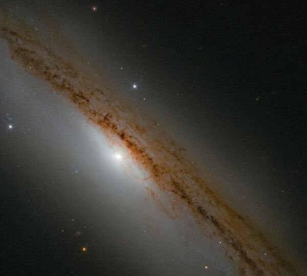 Галактика NGC 1589 в созвездии Телец - Sputnik Кыргызстан