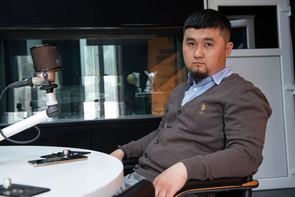 Онлайн-торговля стала выгоднее магазинов — история успеха кыргызстанца в Москве - Sputnik Кыргызстан