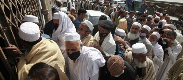 Пакистандын Пешавар шаарынын жашоочулары - Sputnik Кыргызстан