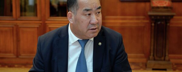 Министр образования и науки КР Каныбек Исаков. Архивное фото

 - Sputnik Кыргызстан