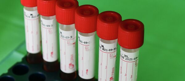 Пробирки с образцами для теста на выявление коронавируса - Sputnik Кыргызстан