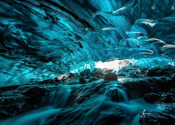 Снимок Ice cave фотографа из Малайзии, представленный на конкурсе The World's Best Photos of #Water2020 - Sputnik Кыргызстан
