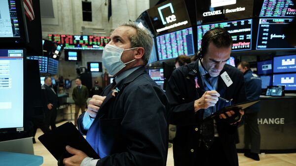 Трейдеры в на Нью-Йоркской фондовой бирже. Архивное фото - Sputnik Кыргызстан