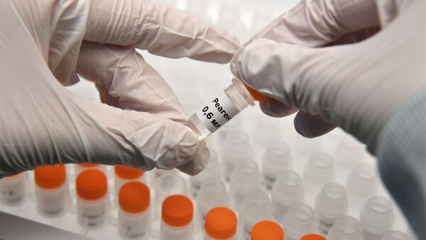 Лаборатория по производству реагентов для экспресс-тестов на коронавирус в Сколково - Sputnik Кыргызстан
